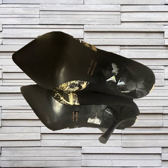 Vis-A-Vie Gothic Comic 3.5” Heeled Boots Sz. 8 - Picture 6 of 6